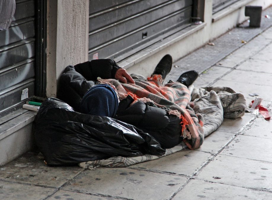 L’accueil des sans-abri en hiver est une tragique pantalonnade
